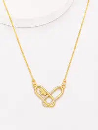 Stylish Leaf Design Necklace Trendy Gift For Women Girls Elegant Premium Finish Pendant Daily